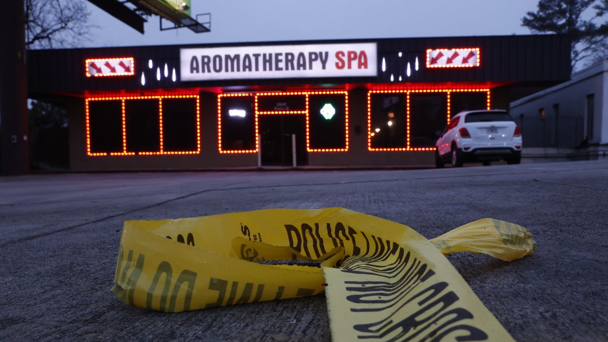 Verdächtiger Angeklagt wegen achtfachen Mordes bei Tötungen in Spas in der Umgebung von Atlanta, sagen die Behörden